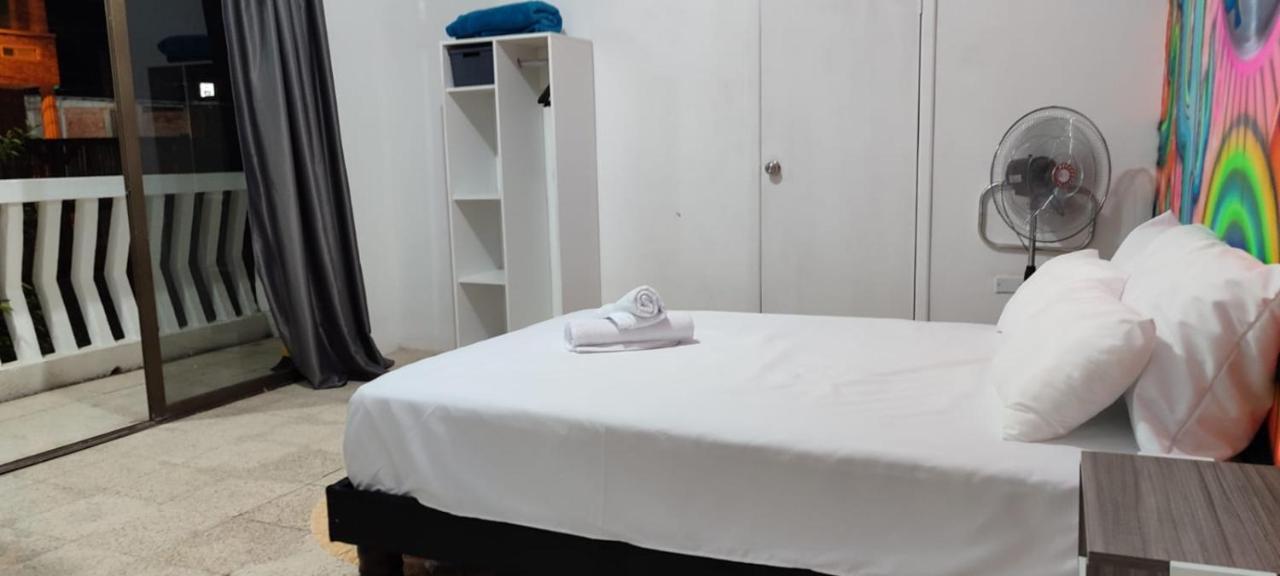 Garden House Puerto Lopez酒店 外观 照片